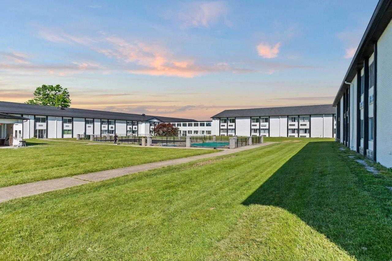 Days Inn By Wyndham Erie Kearsarge Exterior foto