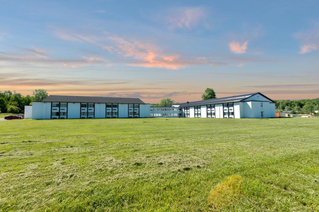 Days Inn By Wyndham Erie Kearsarge Exterior foto