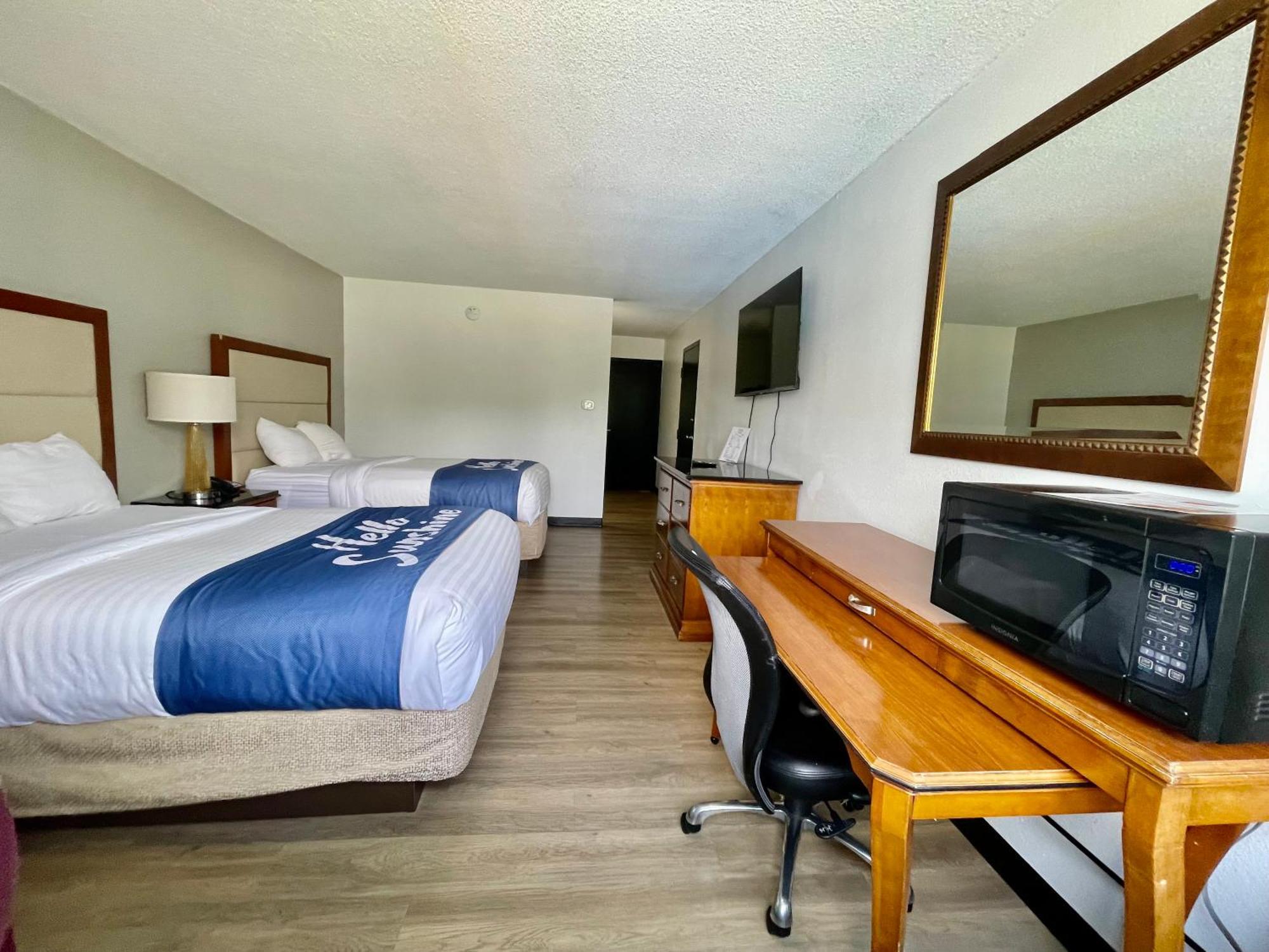 Days Inn By Wyndham Erie Kearsarge Exterior foto