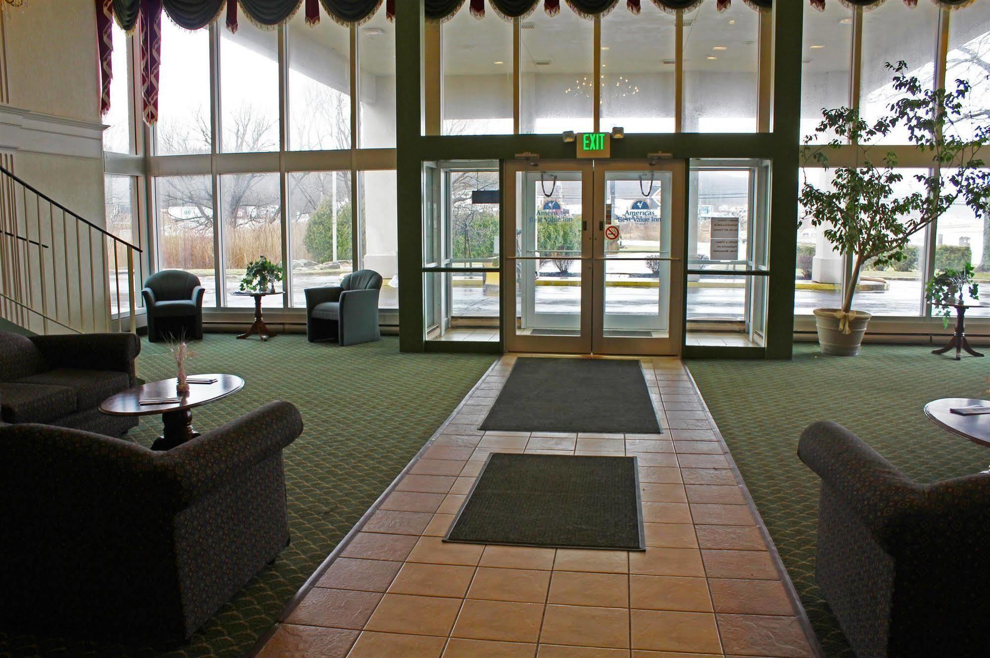 Days Inn By Wyndham Erie Kearsarge Exterior foto